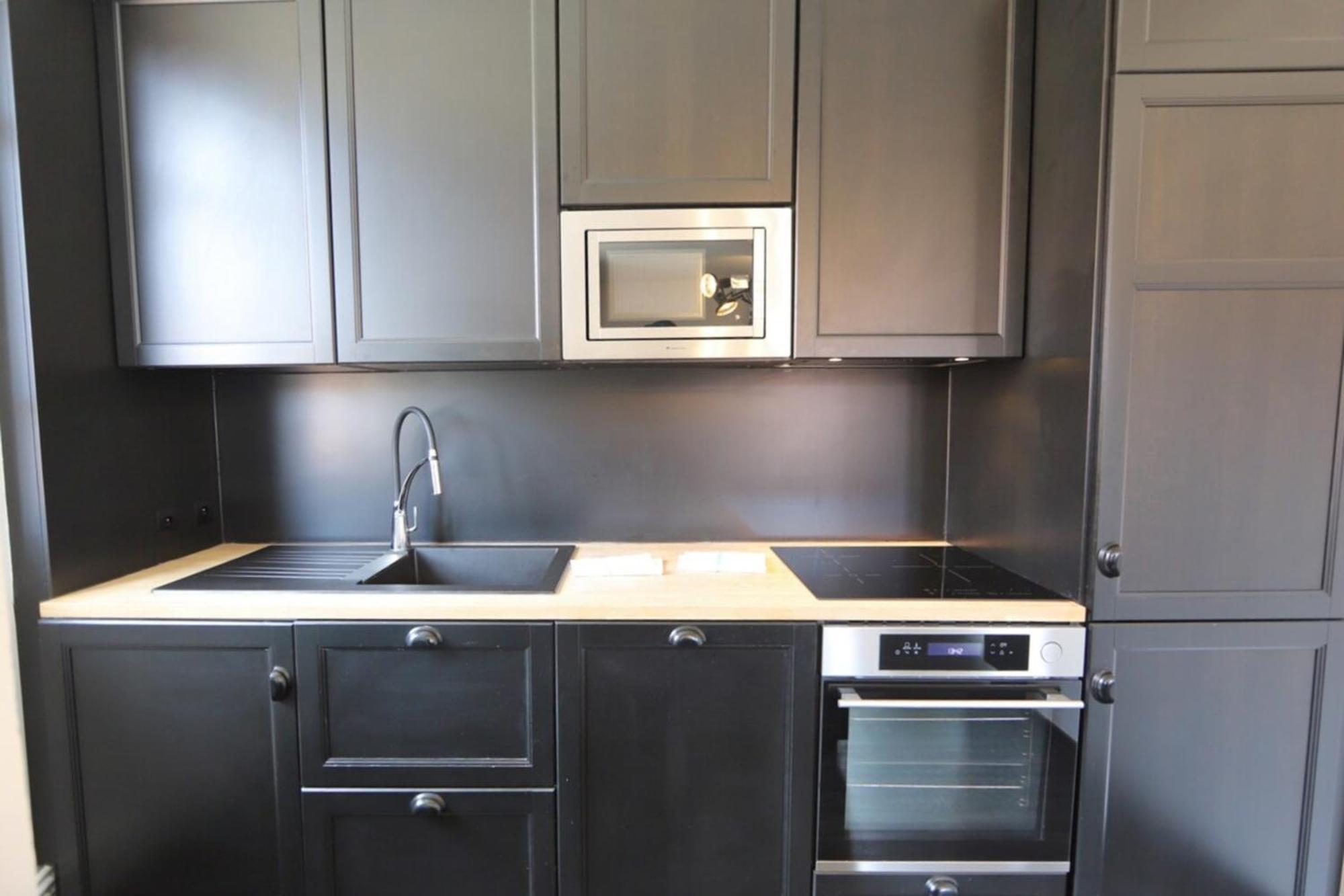 2 Bd With Sauna In The Center Of Appartement