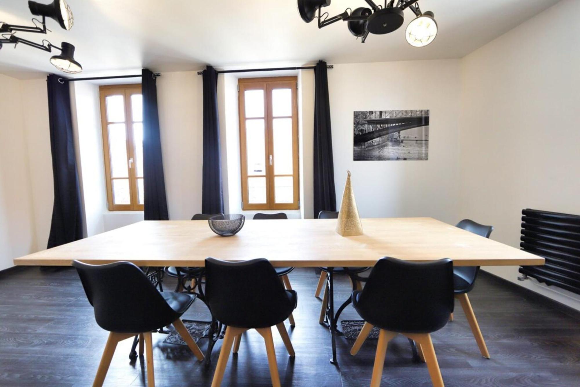 Homebuddy' - La Venise Des Alpes Appartement